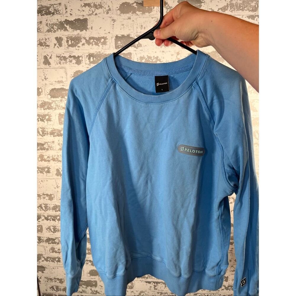 Peloton | women blue crewneck pullover